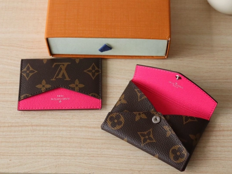 Efficient LX Wallets 7697