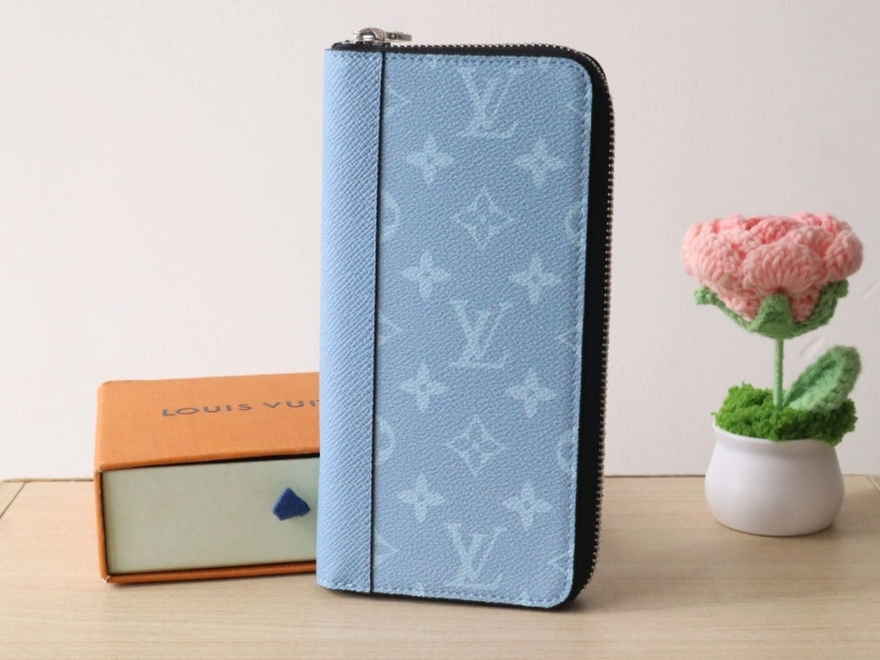 AllSeason LX Wallets 7689