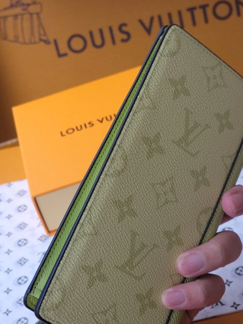 LX Wallets Timeless 7702