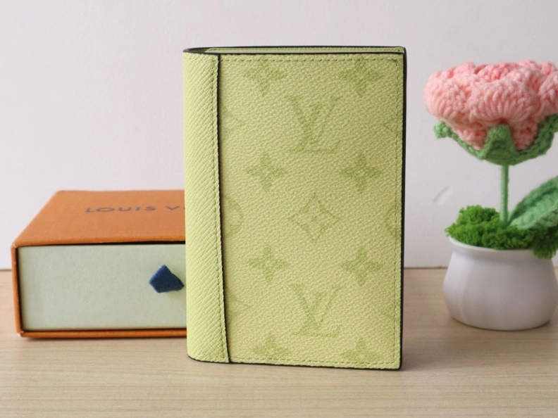 Compact LX Wallets 7692