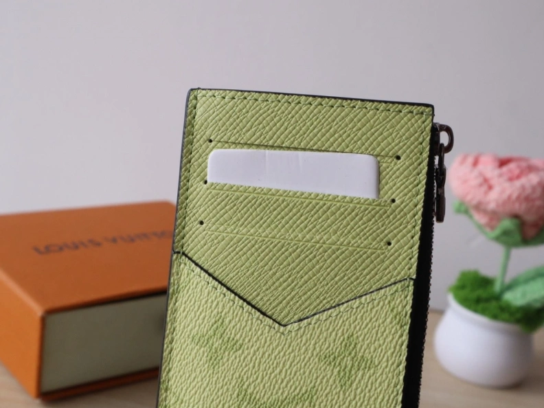 Practical LX Wallets 7687
