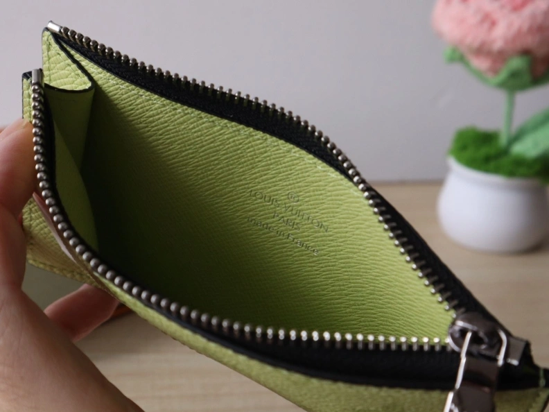 Practical LX Wallets 7687