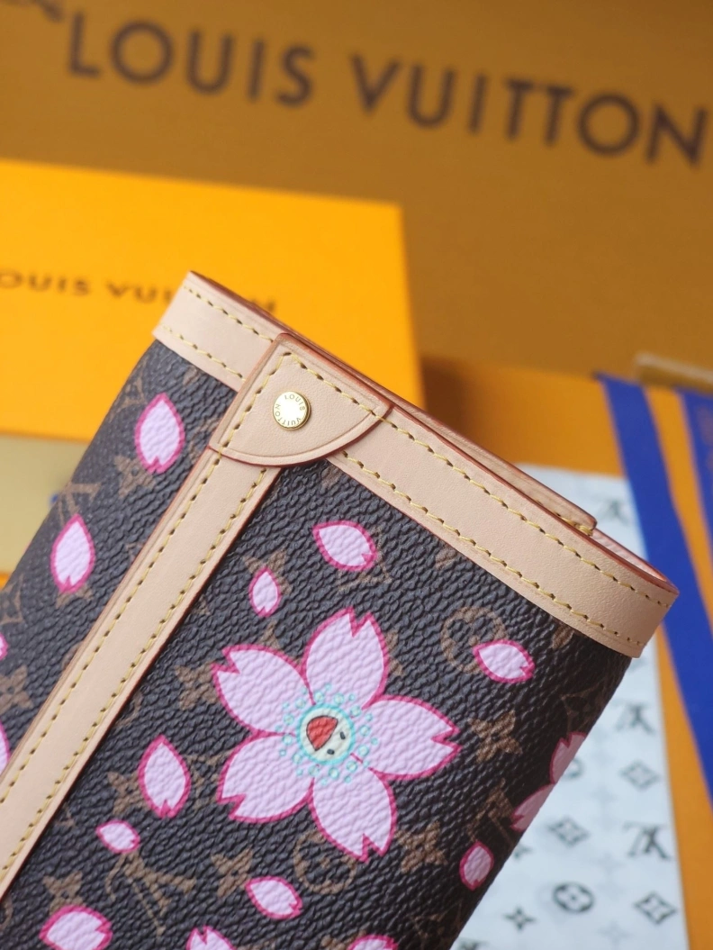 Cozy LX Wallets 7674