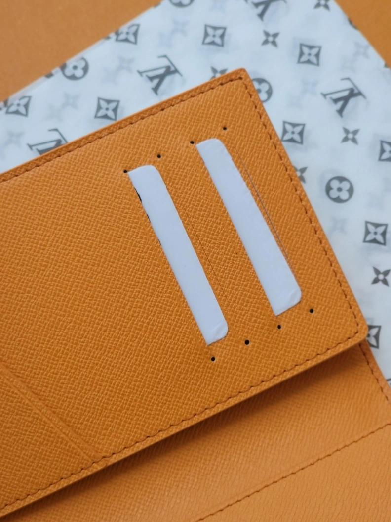 LX Wallets Sleek 7684