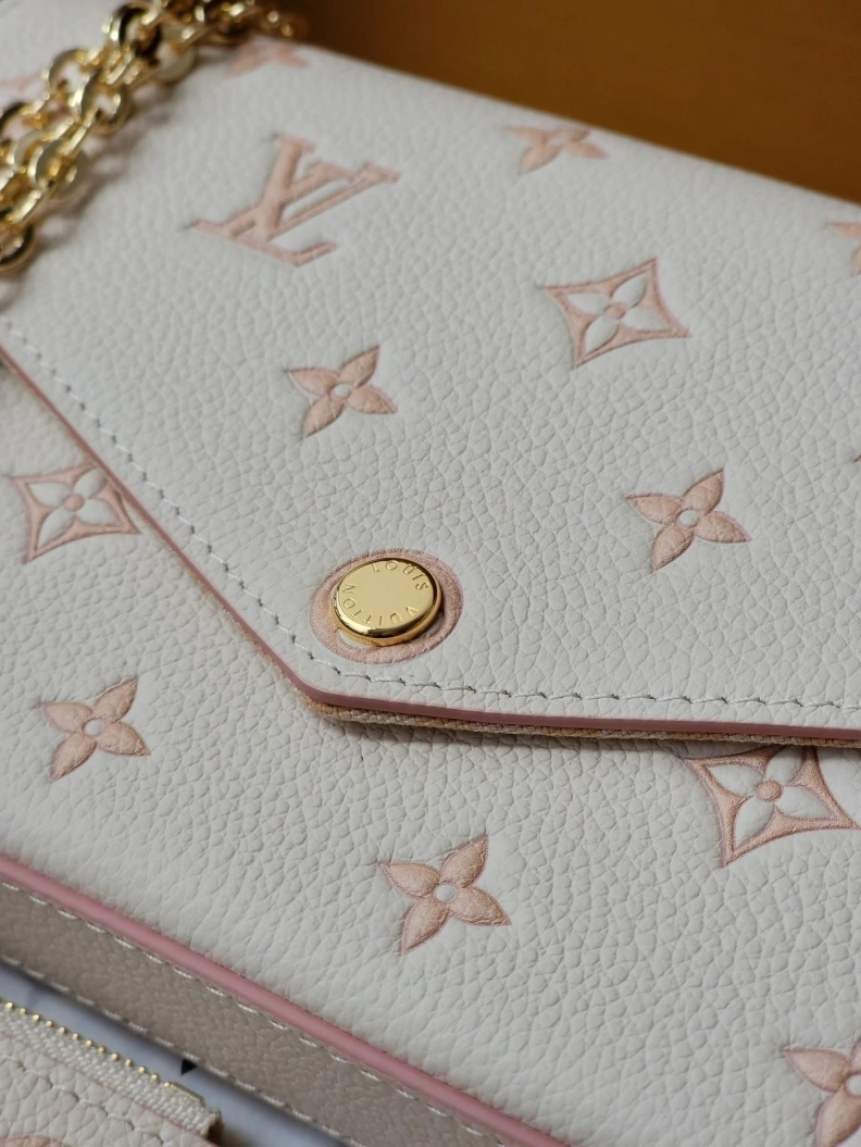 Cozy LX Wallets 7679