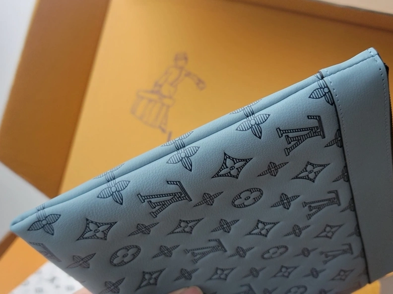 Cozy LX Clutch Bags 7858
