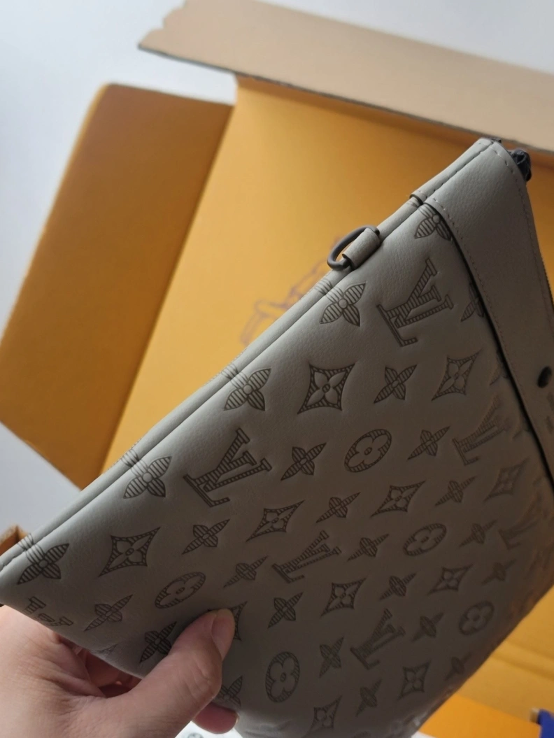LX Clutch Bags Compact 7867