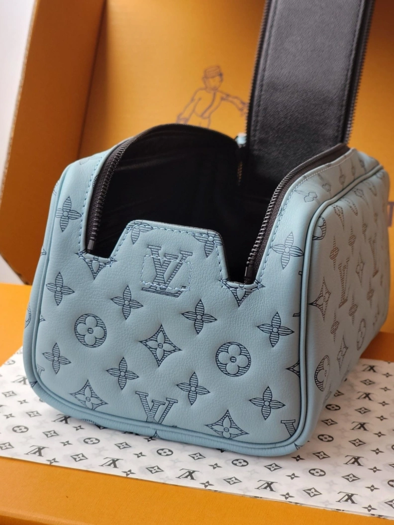 LX Cosmetic Bags Flexible 7852