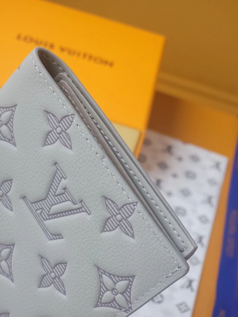 Bright LX Wallets 7678