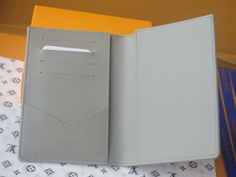 Bright LX Wallets 7678