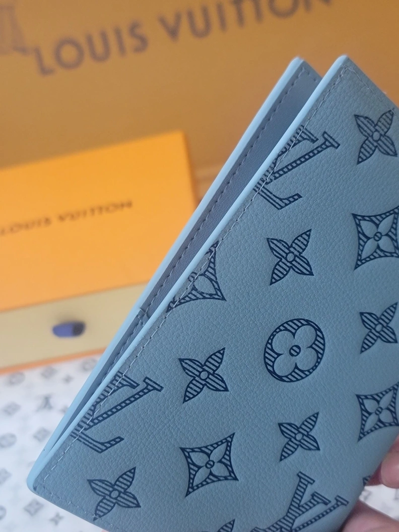 Reliable LX Wallets 7677