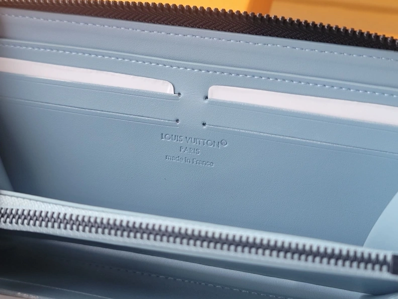 Stylish LX Wallets 7669