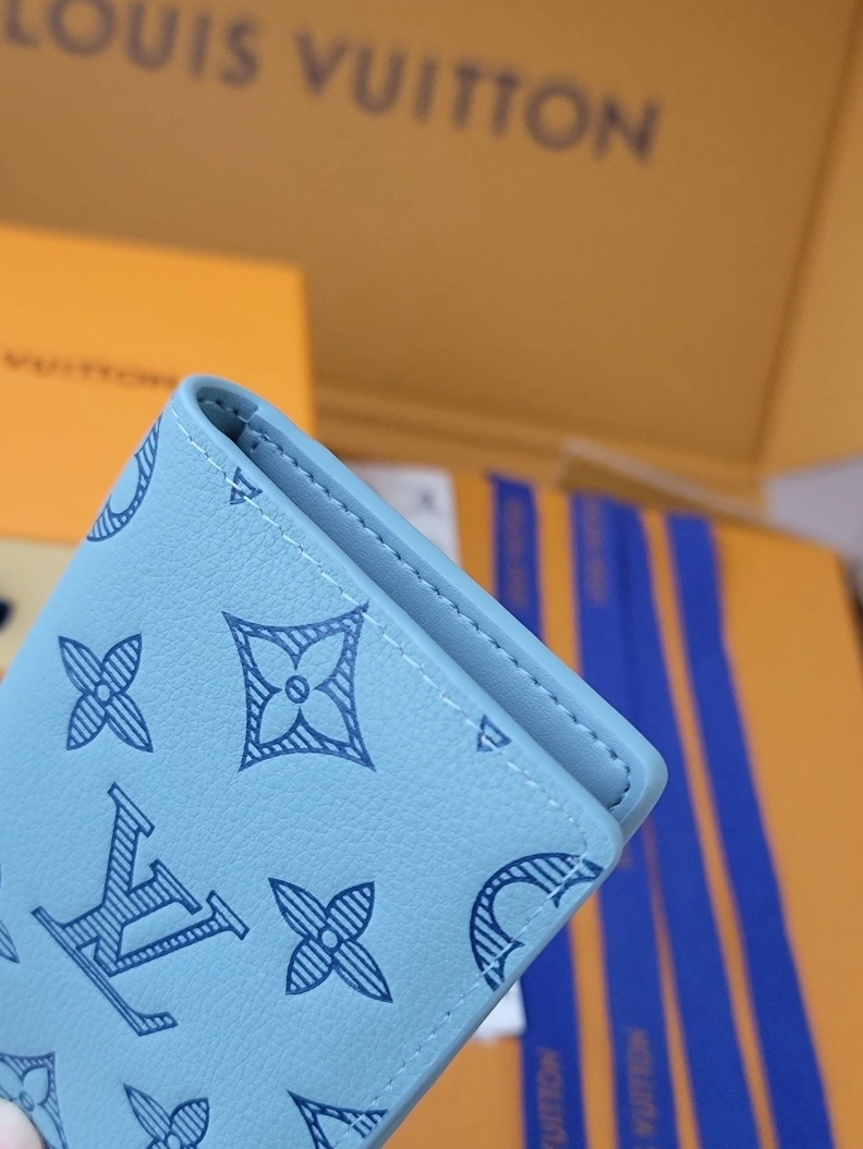 Cozy LX Wallets 7664