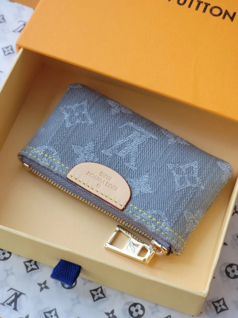Fashionable LX Wallets 7653