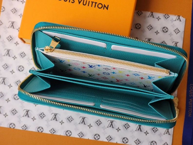 Breathable LX Wallets 7632