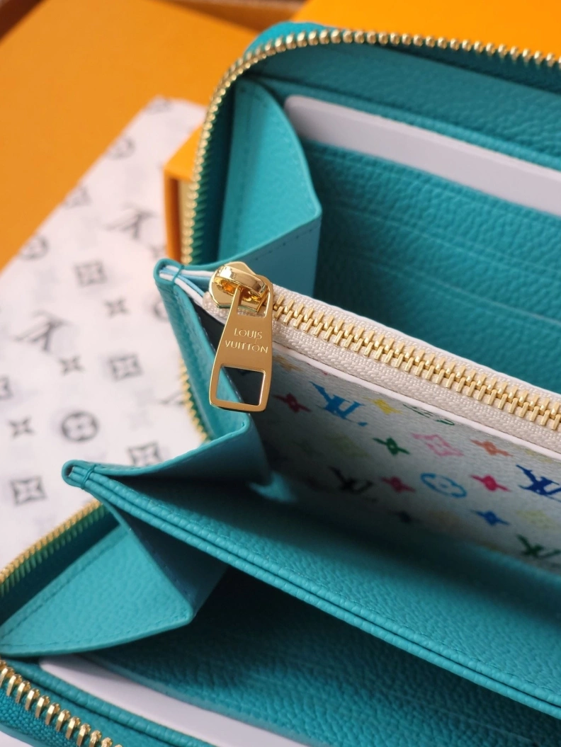 Breathable LX Wallets 7632