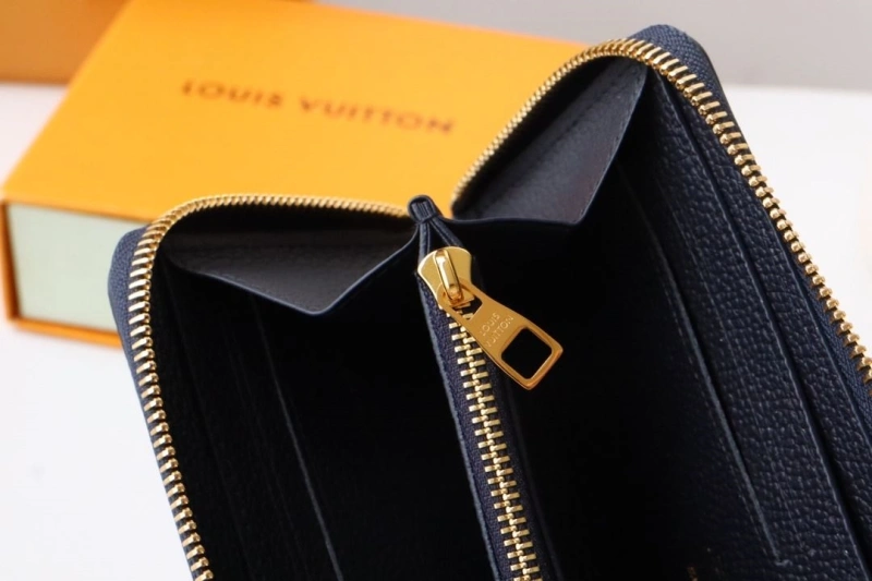 Soft LX Wallets 18962