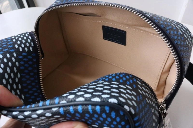 LX Cosmetic Bags Versatile 18989