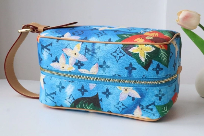 Soft LX Cosmetic Bags 18980