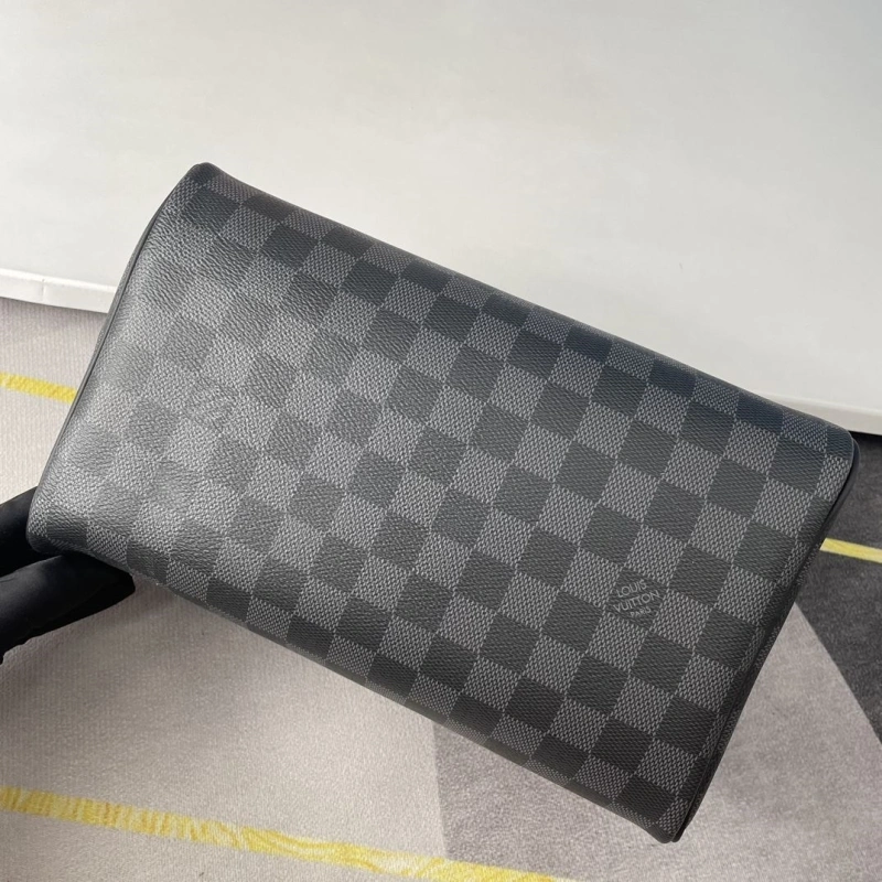 Efficient LX Cosmetic Bags 18988