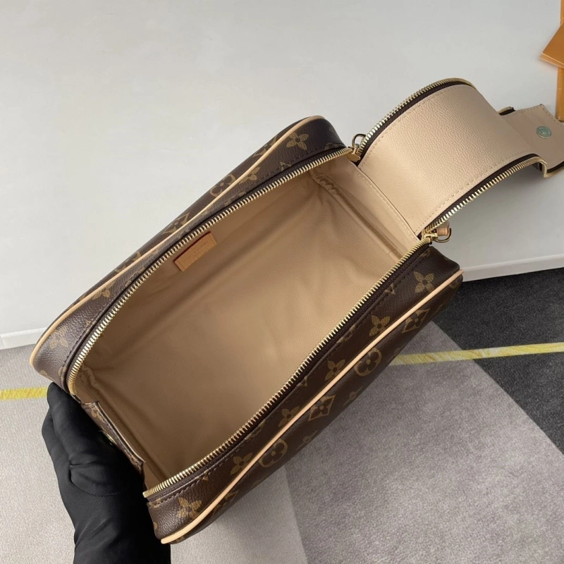 LX Cosmetic Bags Affordable 18979