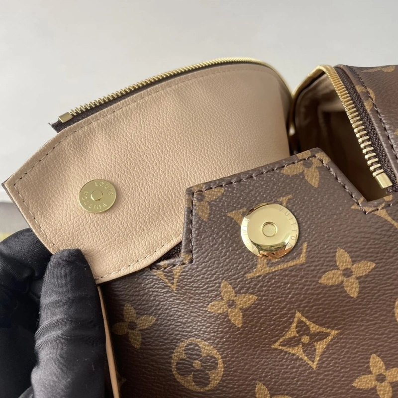 LX Cosmetic Bags Affordable 18979