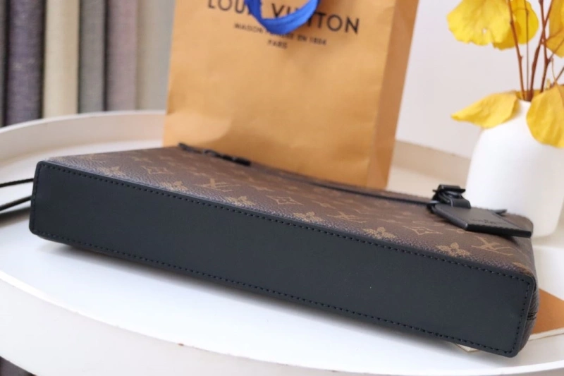 LX Clutch Bags Soft 18995