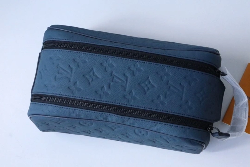 Comfortable LX Cosmetic Bags 18982