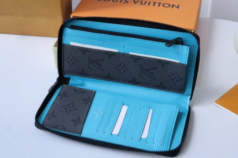 EyeCatching LX Wallets 18918