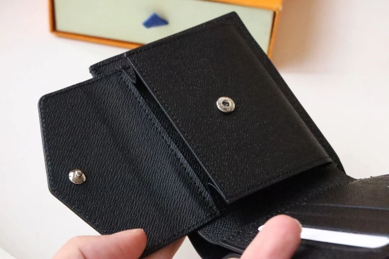 Modern LX Wallets 18916