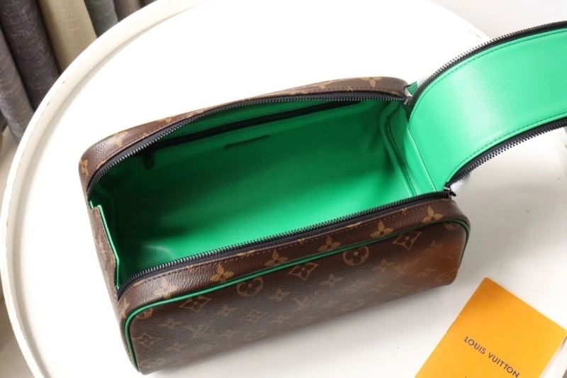 LX Cosmetic Bags Comfortable 18975