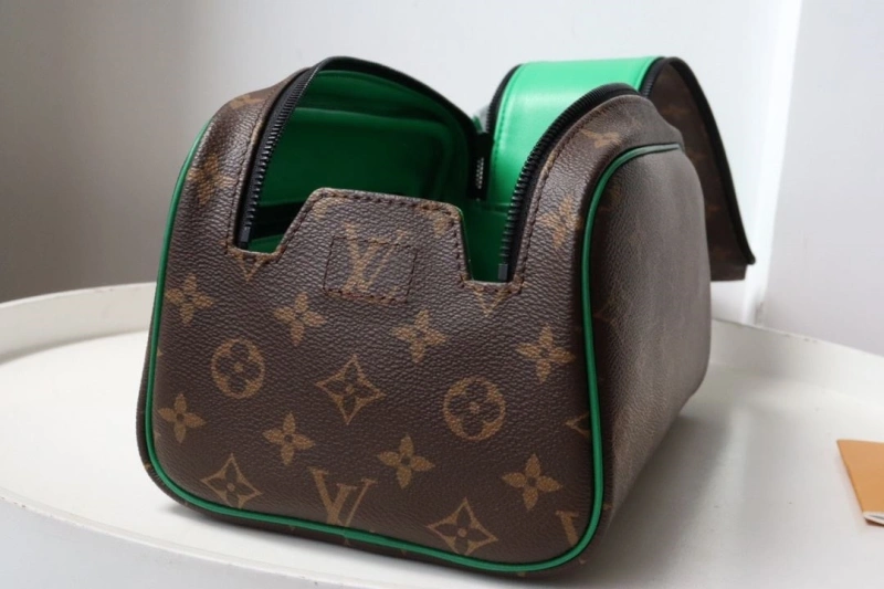 LX Cosmetic Bags Comfortable 18975