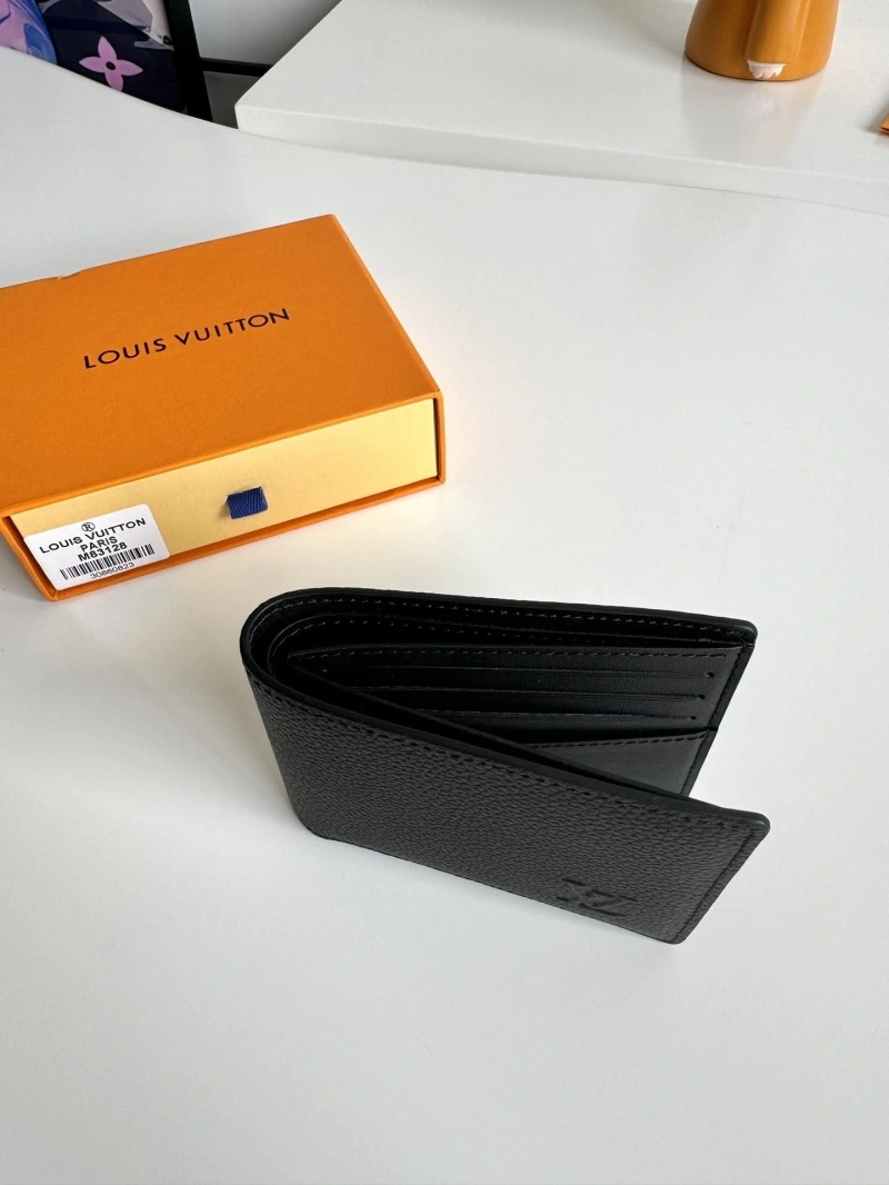 Resilient LX Wallets 18890