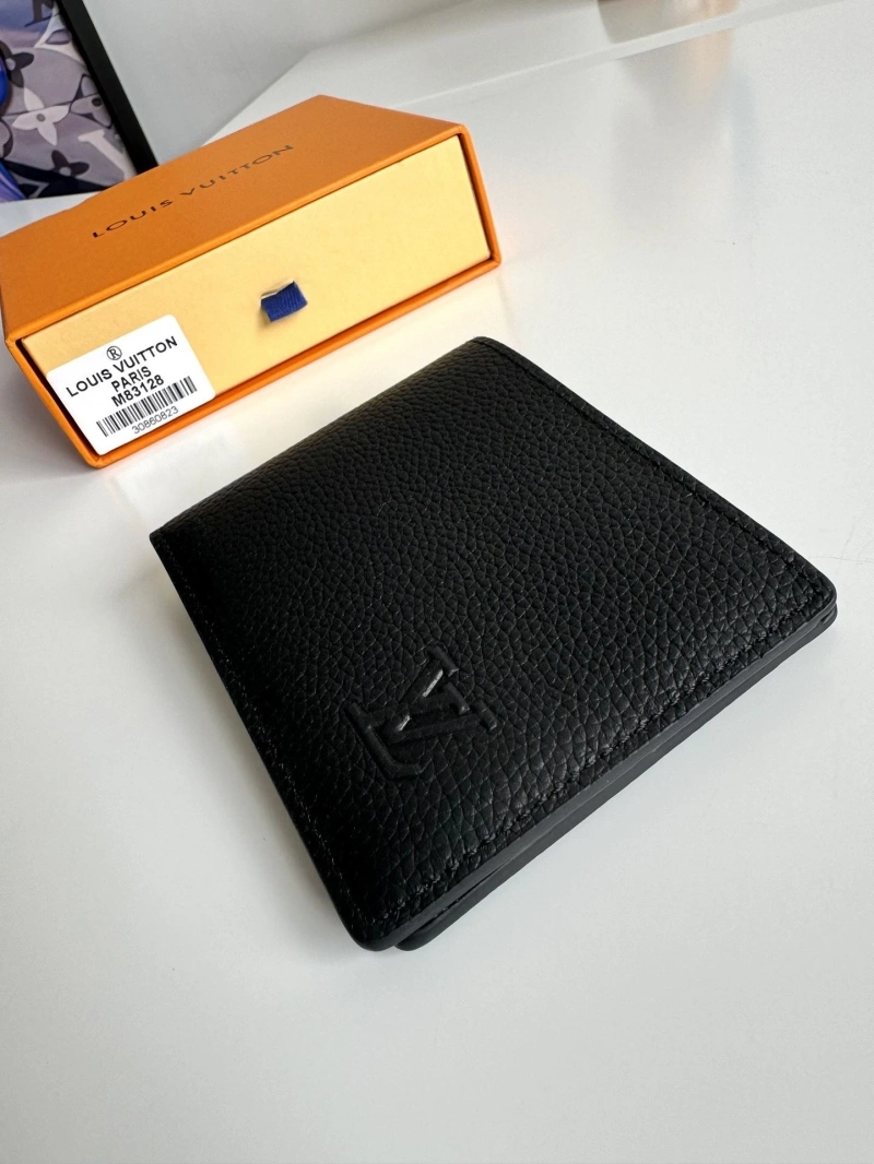 Resilient LX Wallets 18890