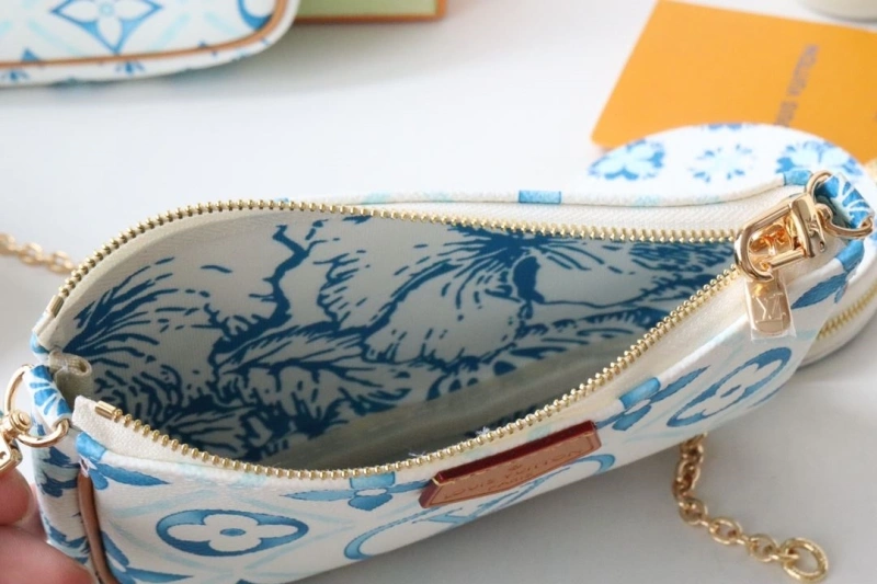 Resilient LX Clutch Bags 19003