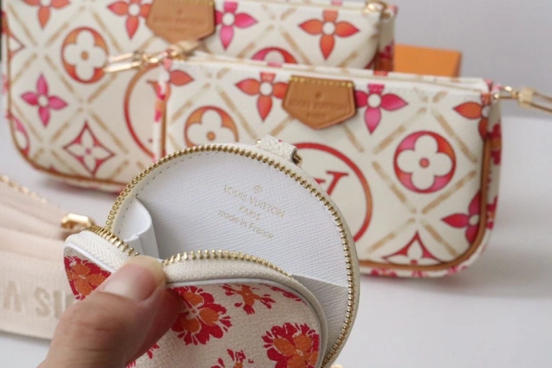 Reliable LX Clutch Bags 18993