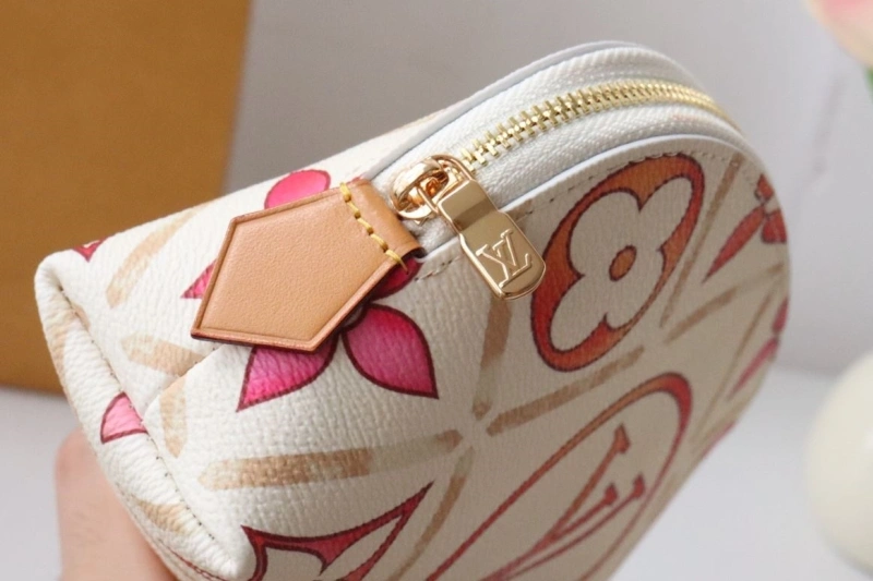 Breathable LX Clutch Bags 19004