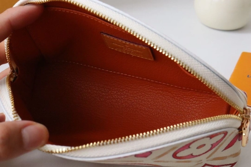 Breathable LX Clutch Bags 19004