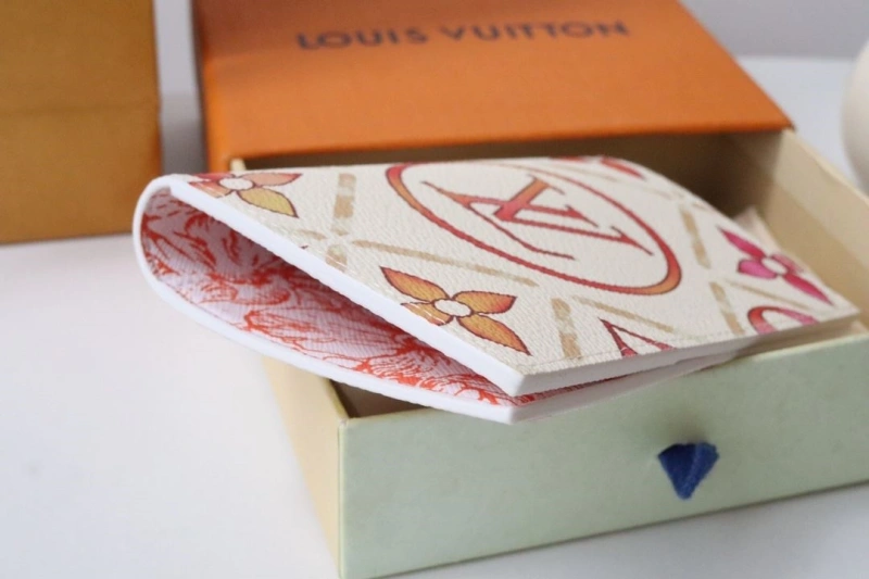 Breathable LX Wallets 18889