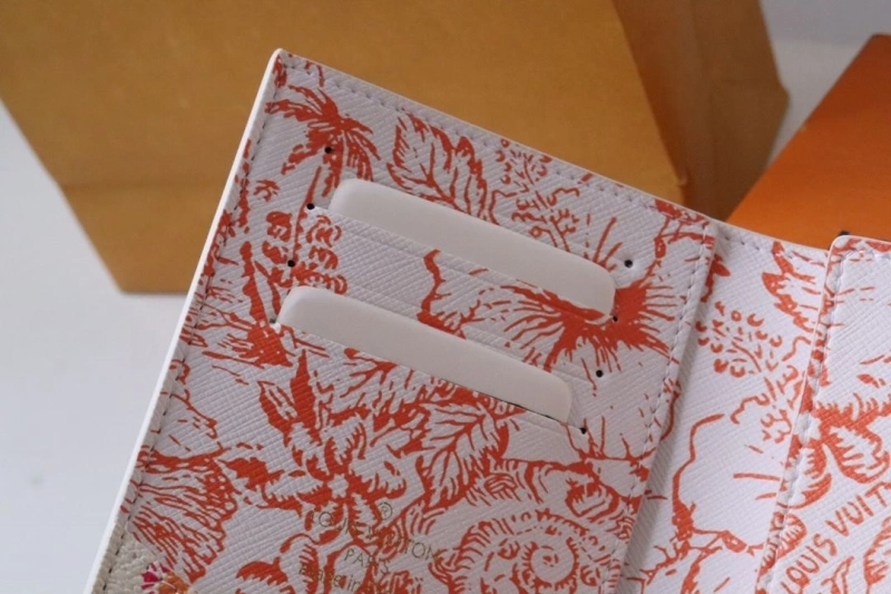 Breathable LX Wallets 18889