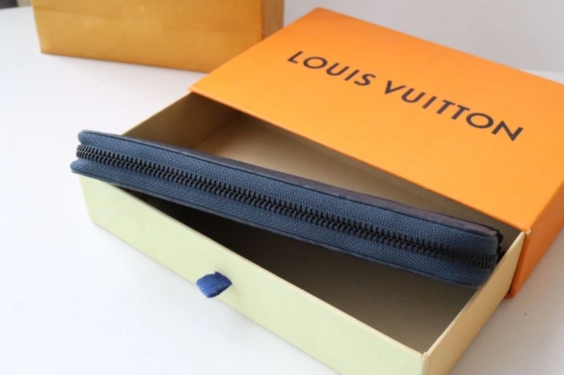 LX Wallets Flexible 18885