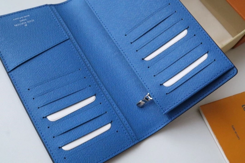 LX Wallets Functional 18865