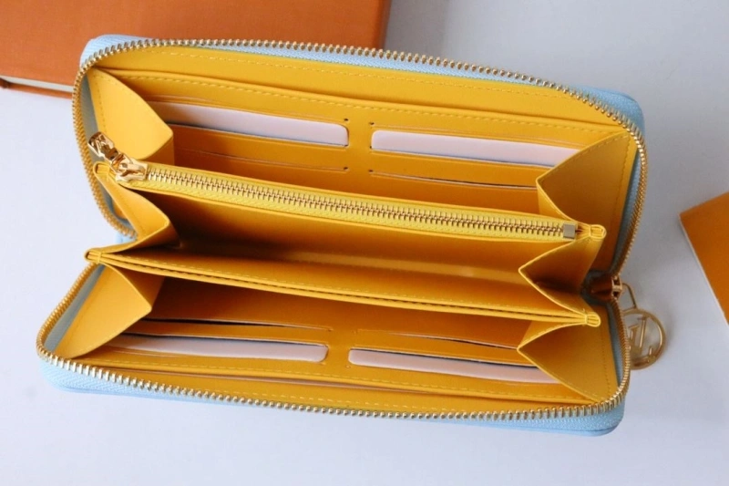 Cozy LX Wallets 18869