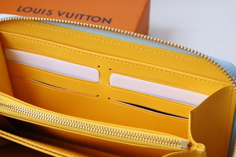 Cozy LX Wallets 18869