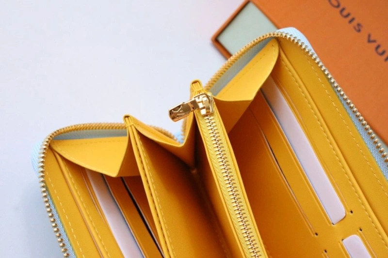 Cozy LX Wallets 18869
