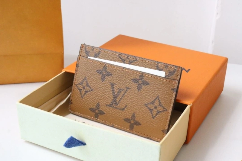 Trendsetting LX Wallets 18867