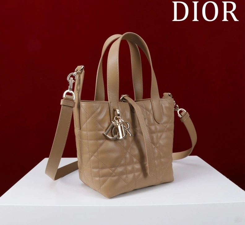 Flexible Dxxr Shopping Bags 60719