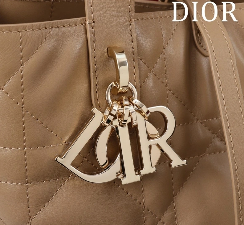 Flexible Dxxr Shopping Bags 60719