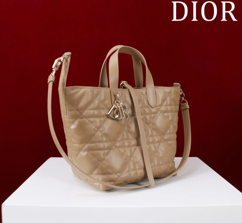 ModernLook Dxxr Shopping Bags 60741