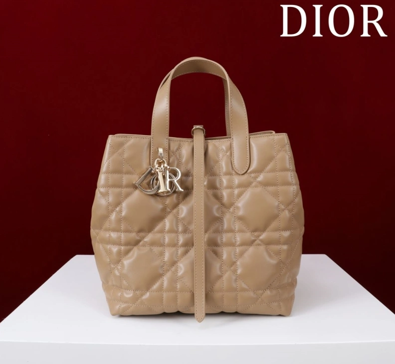 ModernLook Dxxr Shopping Bags 60741